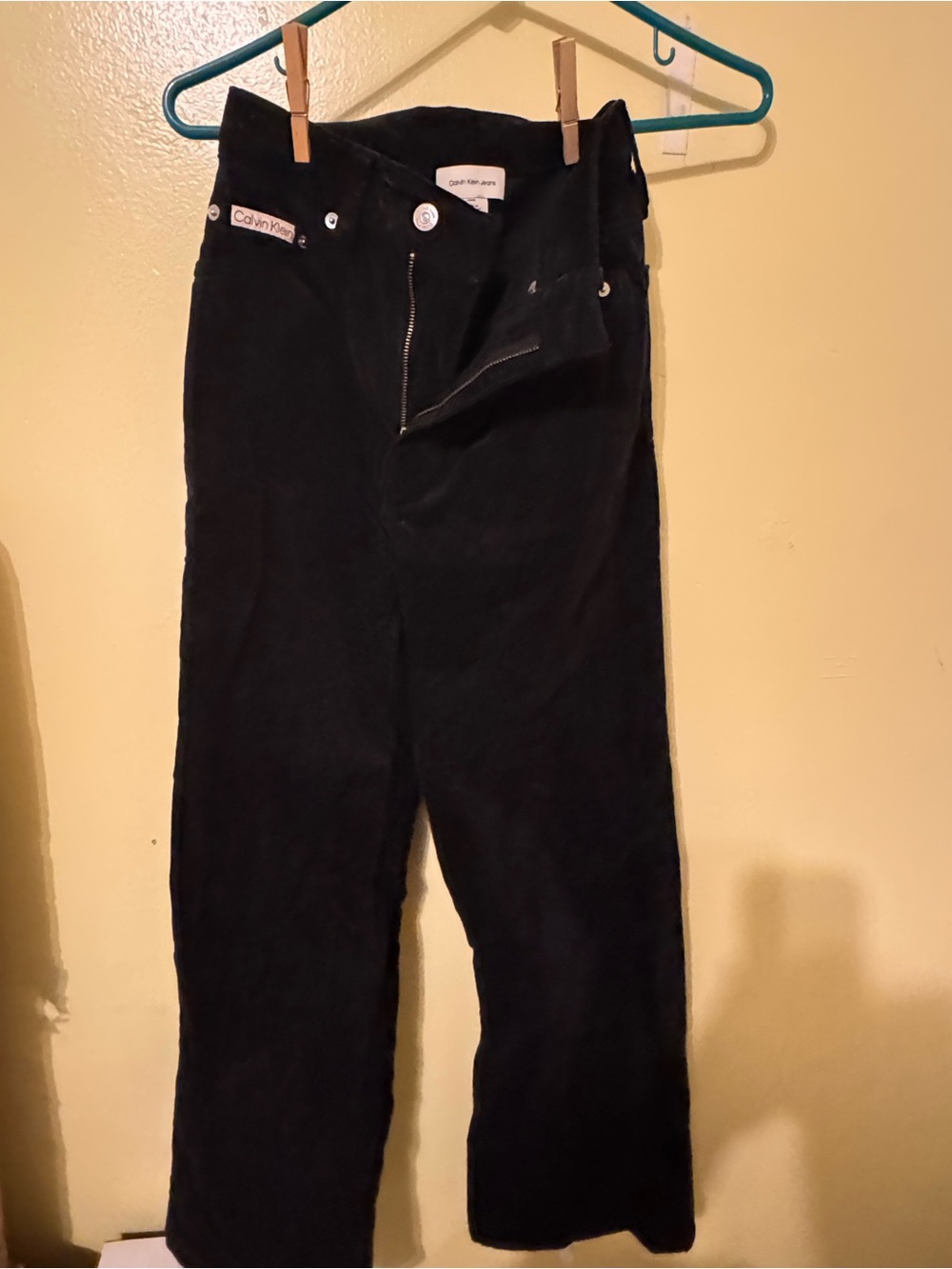 Calvin Klein Men’s Black Corduroy Relaxed Jeans